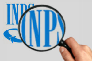 Logo INPS sotto lente di ingrandimento