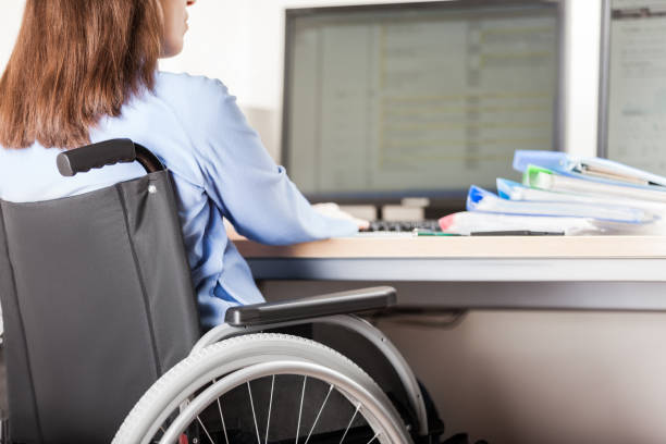 donna con disabilità al lavoro